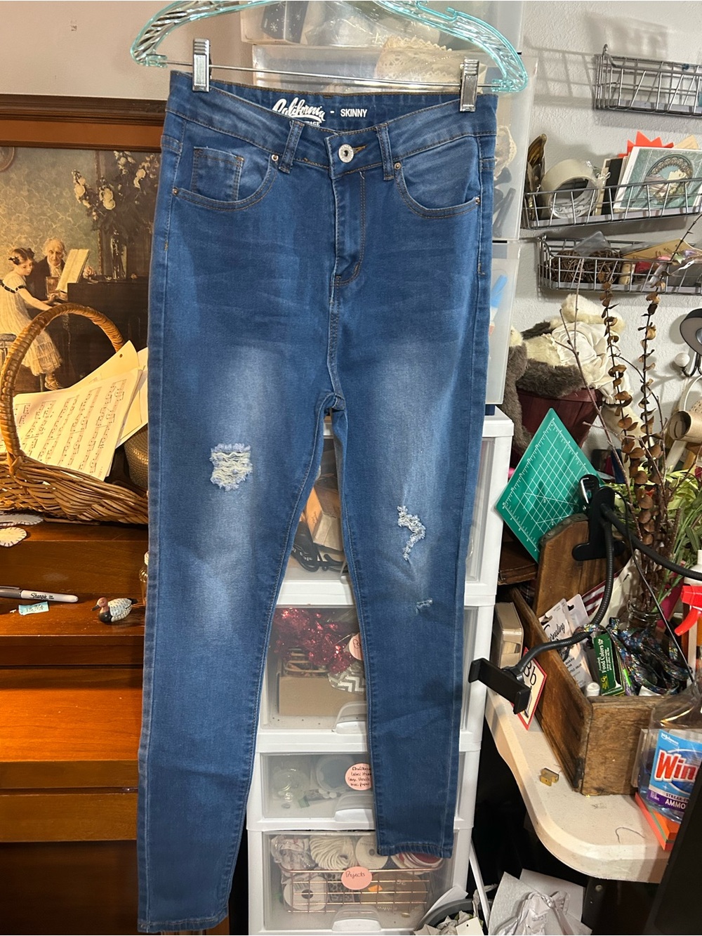 Women’s Mid-Blue Skinny Distressed Jeans